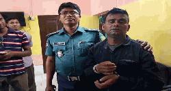Fake army official held 