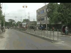 People suffer from lack of vehicles in Rajshahi