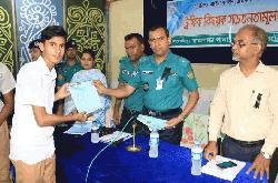 Police hold discussion on traffic law, cyber crime, social values 