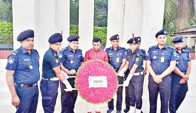  wreath placed at martyrs' monument in Meherpur 