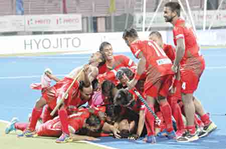 Hosts Bangladesh achieved the target of reaching at 6th place in the eight-nation Hero 10th Men's Asia Cup Hockey upsetting upper ranked China by 4-3 goals in penalty shootout in a place-deciding match at the Maulana Bhashani National Stadium on October 19, 2017.	photo: Observer DESK