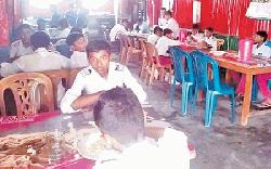 Students served lunch at Tk 5 in Rajshahi