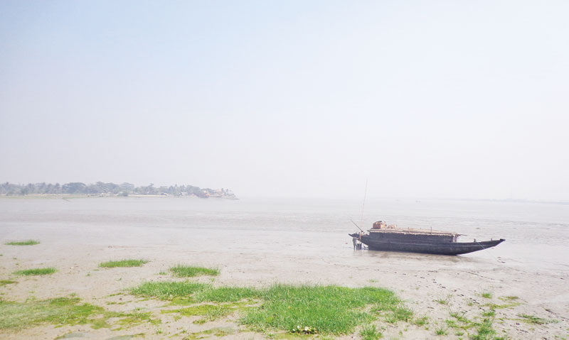 The photo shows a view of the Shoilmari River in Batiaghata Upazila.	photo: observer