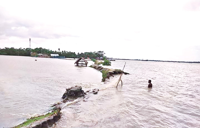 A flooded area in Bagerhat.	photo: observer