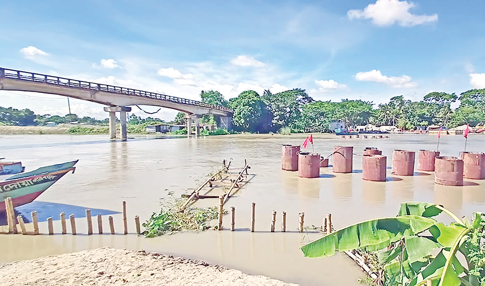 The incomplete Dr Golam Mawla Bridge in Naria Sadar Upazila.	photo: observer
