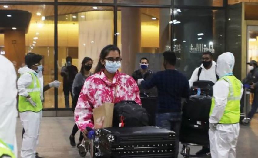 India makes quarantine mandatory for overseas travellers