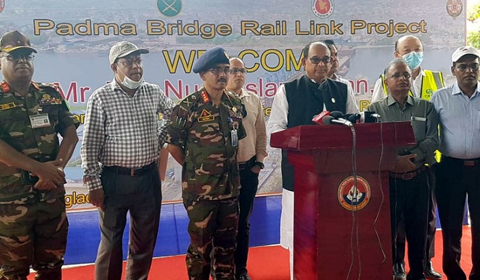 Railways Minister Md Nurul Islam Sujan speaks while visiting Samashpur at Srinagar in Munshiganj district on Friday (July 15) morning