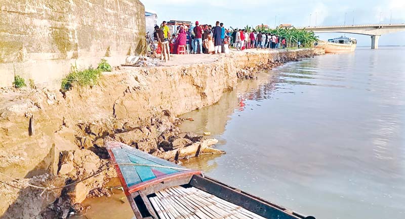 Erosion by the Padma River takes serious turn at Ishwardi. The photo was taken from Pakshi bridge area on Friday last.