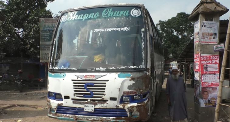 Bus services resume in Bhola after 30 hrs