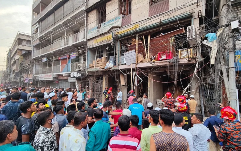 Gulistan building explosion death toll rises to 17, over 100 injured 