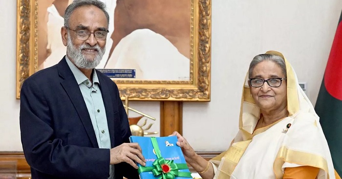 Comptroller and Auditor General (CAG) of Bangladesh Mohammad Muslim Chowdhury on Tuesday handed over the audit reports to Prime Minister Sheikh Hasina.