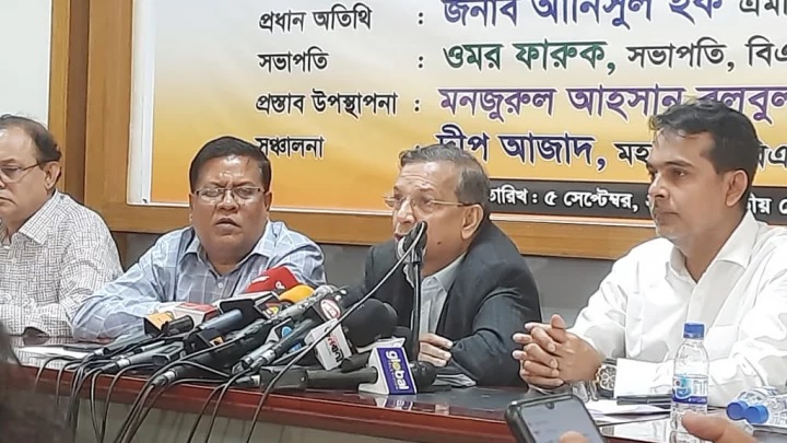 Law Minister Anisul Huq speaks at a discussion organised by the Bangladesh Federal Union of Journalists (BFUJ) on the proposed Cyber Security Act at the Jatiya Press Club in the capital on Tuesday.