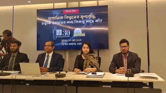  CPD Research Director Dr Khondaker Golam Moazzem speaks at a media briefing at the CPD office at Dhanmondi in Dhaka on Wednesday