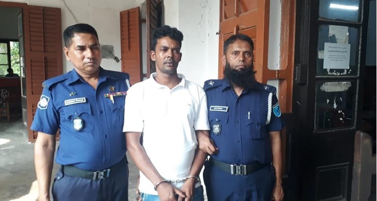 Man gets life-term for throwing acid on housewife