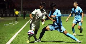 Bangladesh to face India in SAFF final Monday