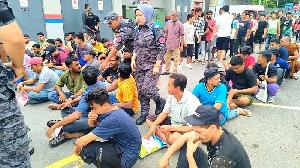 214 Bangladeshi nationals detained in Malaysia