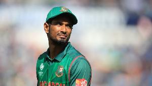 Mahmudullah names possible finishers in Bangladesh