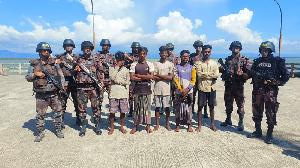 Arakan Army returns 5 Bangladeshi fishermen