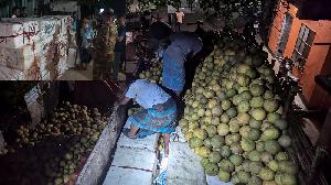 2 held with Indian cigarettes worth Tk 1.75 cr