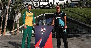 SA send NZ to bat in Women's World Cup final