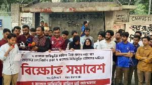 DU students demand cancellation of 7 colleges' affiliation