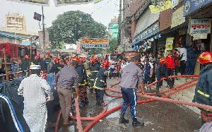7-storey building catches fire in Farmgate