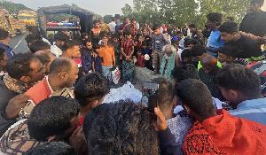 2 killed in Natore road accident 