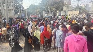 Workers end 32-hr protest in Ashulia following BEPZA assurance
