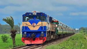 Govt urges railway running staffs to call off strike