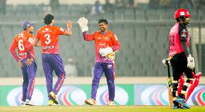 Rajshahi closer to playoffs with vital victory over Sylhet Strikers