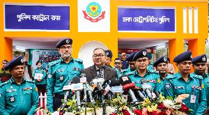 DMP strengthens security for Amar Ekushey book fair
