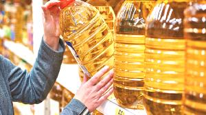 Edible oil refiners assure quick resolution of soybean oil crisis