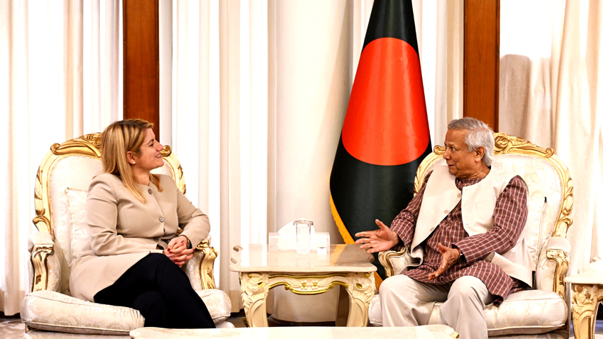 Vice Minister for the Ministry of Foreign Affairs and International Cooperation of Italy, Maria Tripodi, today met Chief Adviser Professor Muhammad Yunus at the State Guest House Jamuna. Photo: PID