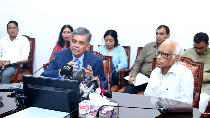 Newly appointed Education Adviser Chowdhury Rafiqul Abrar speaks at the Education Ministry's meeting room after taking on his new role on 5 March 2025. Photo: PID