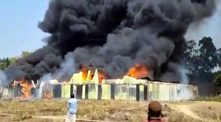 Fire breaks out at fabrics wast warehouse in Ashulia