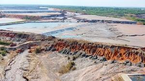 Zambian River wiped out overnight after massive acid spill  