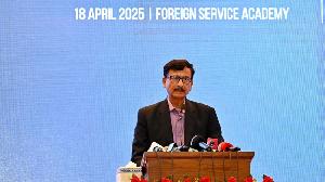 Foreign Adviser urges early action to address expatriate issues at home