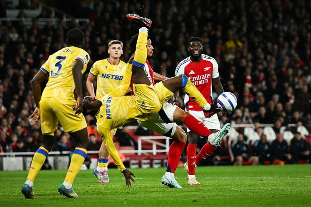 Palace hold Arsenal as L’pool prepare to seal title