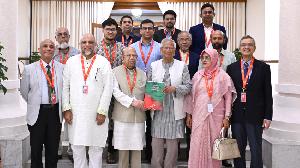 Prof Yunus calls for immediate action on health sector reforms