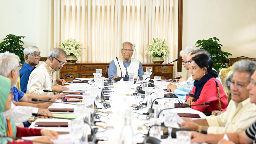 The advisory council meeting to approve the Anti-Terrorism (Amendment) Ordinance 2025 was held in Jamuna on Sunday, chaired by Chief Adviser Professor Muhammad Yunus. Photo: PID
