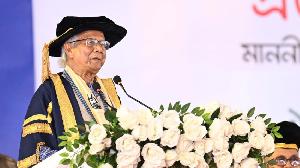 CA inspires graduates to reimagine future 