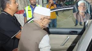 Former land minister Rezaul Karim Hira released