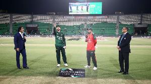 Bangladesh put into bat first against Pakistan