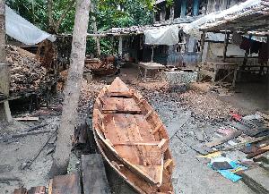 Every home a boatyard: The floating factories of Dubi Village