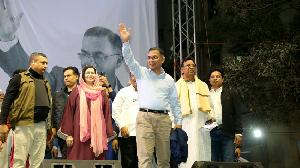 Tarique Rahman pledges rehabilitation, jobs, security at Dhaka-17