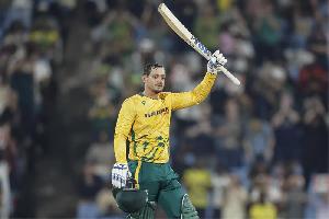 De Kock ton clinches T20 series for South Africa against West Indies