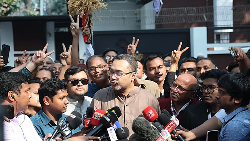 বাংলাদেশে অনলাইন শিক্ষার ভবিষ্যৎ: নতুন সম্ভাবনা ও চ্যালেঞ্জ