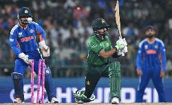 India rout Pakistan by 61 runs to qualify for Super Eight stage
