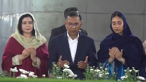 PM offers prayer at parents’ graves after swearing-in