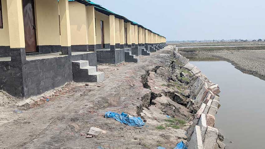 সাতক্ষীরার আশ্রয়ন প্রকল্পের ঘরে ফাটল, প্রধানমন্ত্রী ১৬ মার্চ খাল খনন উদ্বোধন করবেন